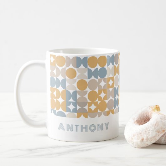 Custom Mustard Taupe Grau Angesagtes Kunstmuster Kaffeetasse (Mit Donut)
