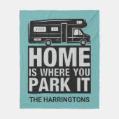 Custom name & color Camper Van Fleecedecke (Vorderseite)