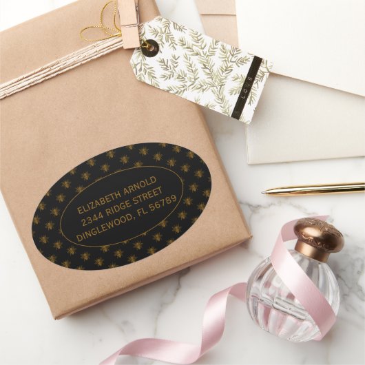 Custom Name Gold Metallic Foil Bees on Black Ovaler Aufkleber (Schenken)