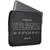 Custom Name Helsinki Coordinates Laptopschutzhülle (Vorne Rechts)