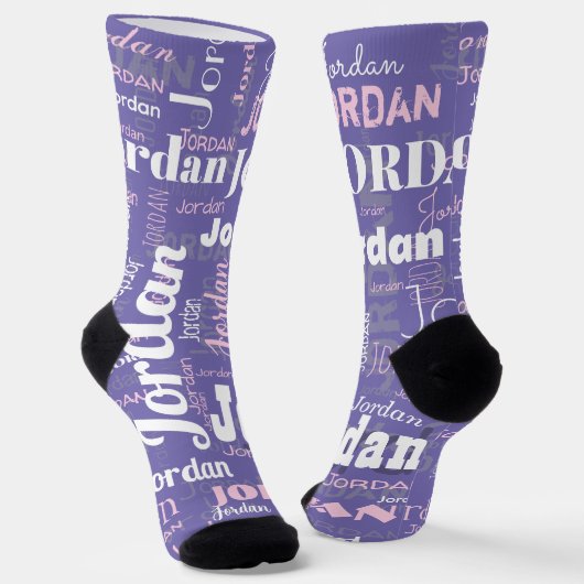 Custom Name Purple Pink Repeating Graffiti Pattern Socken (Gewinkelt)