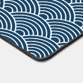 Custom Navy Blue japanische Seigaiha Wave Schreibtischunterlage (Ecke)