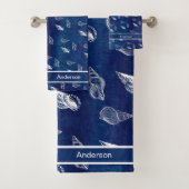 Custom Navy Wash White Nautical Seashell Badezimme Badhandtuch Set (Insitu)