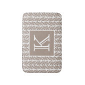 Custom Neutral Earthy Taupe Zigzag Art Stripes Badematte (Vorderseite Vertikal)