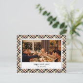 Custom New Year Chic Red Schwarz-weiß Beige Karier Postkarte (Stehend Vorderseite)