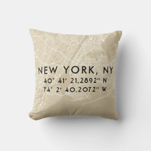 Custom New York City Map Tan und Schwarz Kissen