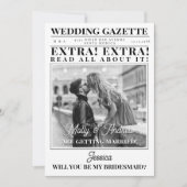 Custom Newspaper Foto Einzigartige Bridesmaid Vors Einladung (Vorderseite)