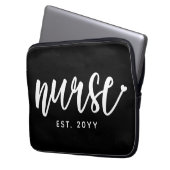 Custom Nurse Est Typografy Nurse RN Abschluss Laptopschutzhülle (Vorderseite Links)