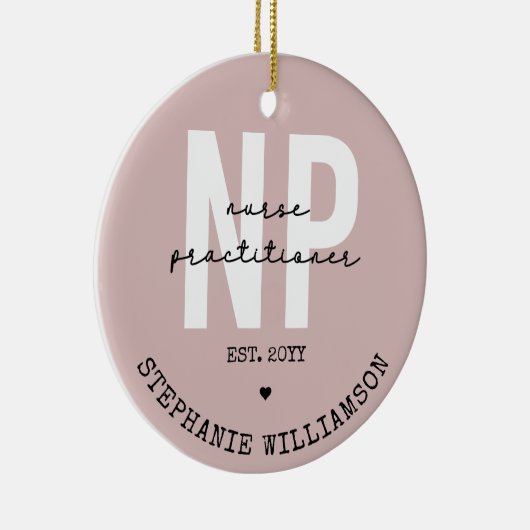 Custom Nurse Practitioner NP Abschluss Geschenk Keramik Ornament (Rechts)