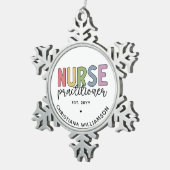Custom Nurse Practitioner NP Nurse Abschluss Schneeflocken Zinn-Ornament (Rechts)