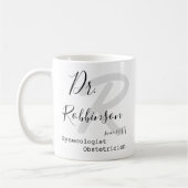 Custom Obgyn Obstetrician Gynecologin Monogram Kaffeetasse (Links)
