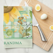 Custom Oma Green Gingham Sunflower Butterfly Geschirrtuch (Viertel Falte)