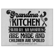 Custom Oma's Kitchen Cutting Board