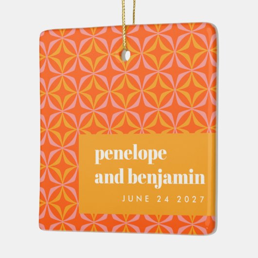 Custom Orange Yellow Retro Typografy Wedding Keramikornament (Links)