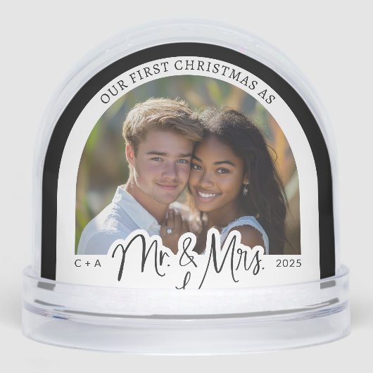 Custom Our First Christmas As Mr. & Mrs.  Schneekugeln (Vorderseite)