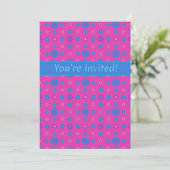 Custom Party Einladung Blue Polka Dots auf Magenta (Stehend Vorderseite)