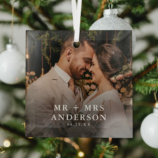 Custom Photo Newlyweds Mr + Mrs Christmas Ornament Aus Glas
