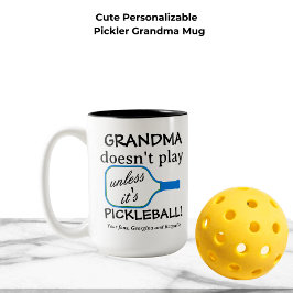 Custom Pickleball Grandma Funny Modern Typography Zweifarbige Tasse