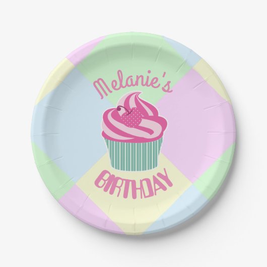 Custom Pink Birthday Cupcake Personalised Pappteller (Vorderseite)