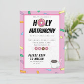 Custom Pink Donut Brunch Einladung (Stehend Vorderseite)