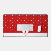 Custom Polka Dot Red White Background Monogram Des Schreibtischunterlage (Tastatur & Maus)