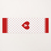 Custom Polka Dot Red White Background Monogram Yogamatte (Rückseite (Horizontal))