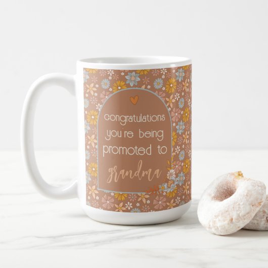 Custom Pregnancy Reveal Geschenk Boho Floral Kaffeetasse (Mit Donut)