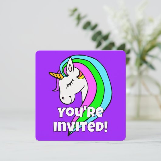 Custom Rainbow Unicorn Einladung (Stehend Vorderseite)