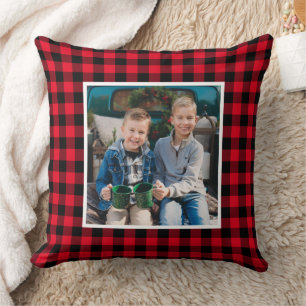 Custom Red and Black Buffalo Kariert Holiday Foto Kissen