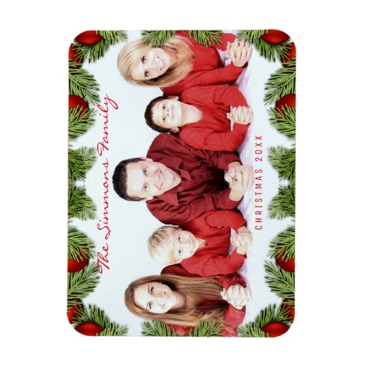 Custom Red Christmas Family Foto und Name Magnet (Vertikal)