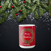 Custom Red Christmas Strumpf und Greenery Kreath Kaffeetasse