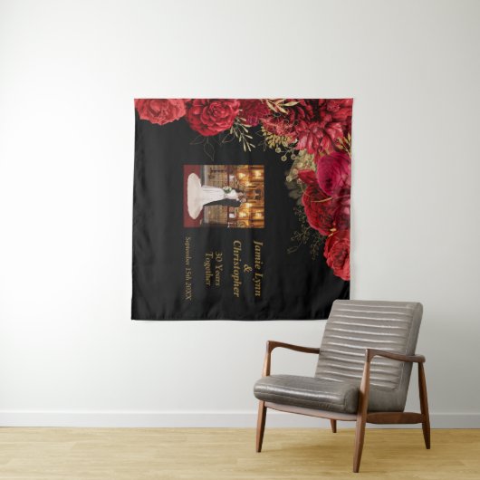 Custom Red Floral Wedding Anniversary Tapestes Wandteppich (Beispiel (Horizontal))
