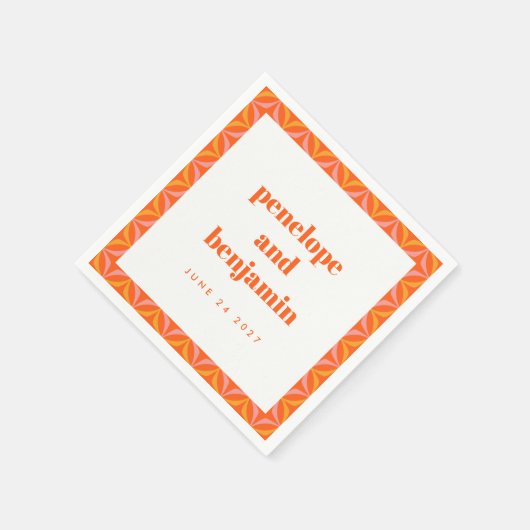 Custom Retro Bright Orange Border Wedding Names Serviette (Ecke)
