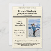 Custom Retro Elegante Newspaper Foto Quote Wedding Einladung (Vorderseite)