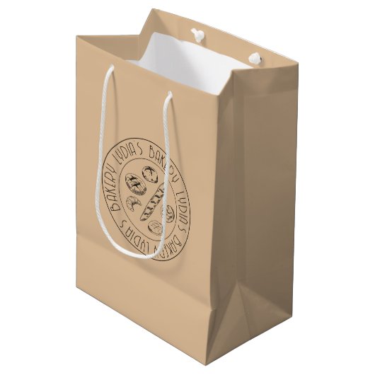 Custom Rustic Bakery Logo Kraft Paper Bag Mittlere Geschenktüte (Vorderseite Schrägansicht)