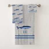 Custom Rustic Nautical Shark Blue Gray Wood Badhandtuch Set (Insitu)