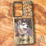 Custom Rustic Square Foto Alaskan Malamute Puppy Samsung Galaxy Hülle<br><div class="desc">Dieses Design zeigt ein nahes Foto eines Alaskan Malamute Welpen als Platzhalter. Sie können es verlassen oder ersetzen Sie das quadratische Bild mit Ihrem Lieblingstier oder Menschen Foto. Füllen Sie das Textfeld mit einem Namen, Initialen, Entfernen des Texts oder Bearbeiten mit dem Entwurfstool aus, um einen Schriftart auszuwählen, den Sie...</div>