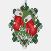 Custom Santas Mittens auf Red Green Kariert Patter Ornament Karte (Linke Ecke)