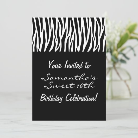 Custom Schwarz-weiß Zebra Einladung (Stehend Vorderseite)