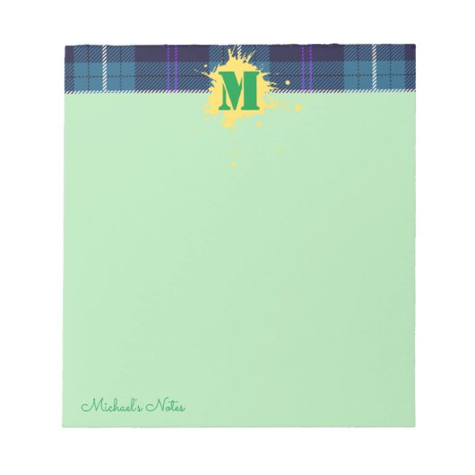 Custom Script Kariert Tartan Splash Monogram Green Notizblock (Vorderseite)