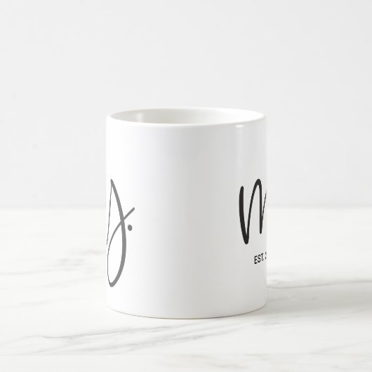 Custom Script, "Mrs." FESTGESTELLT Kaffeetasse (Mittel)