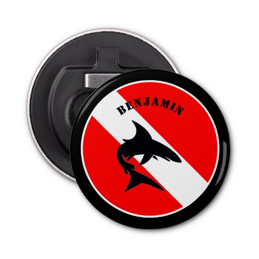 Custom Scuba Diving Flag and Shark Flaschenöffner (Vorderseite)