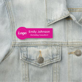 Custom Shaped Employee Pin Name Tag  Namensschild (Beispiel)