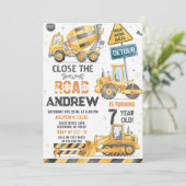 Custom Simple Construction Crew Birthday Celebrate Einladung (Stehend Vorderseite)