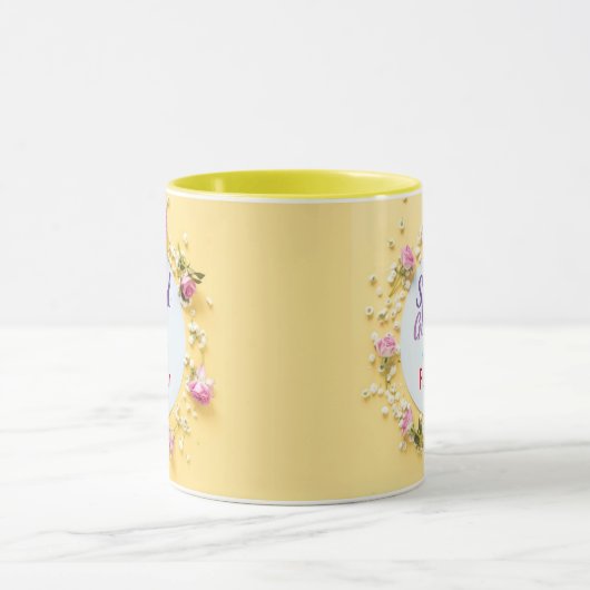Custom Special Guest bei Function Pastel Yellow Tasse (Zentrum)