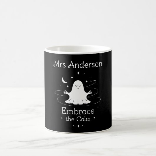 Custom Spooky Self-Care Tasse - "Embrace the Calm" (Mittel)