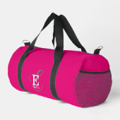 Custom Stylish Monogram Typografy Hot Pink Duffle Bag (Rechte Ecke)