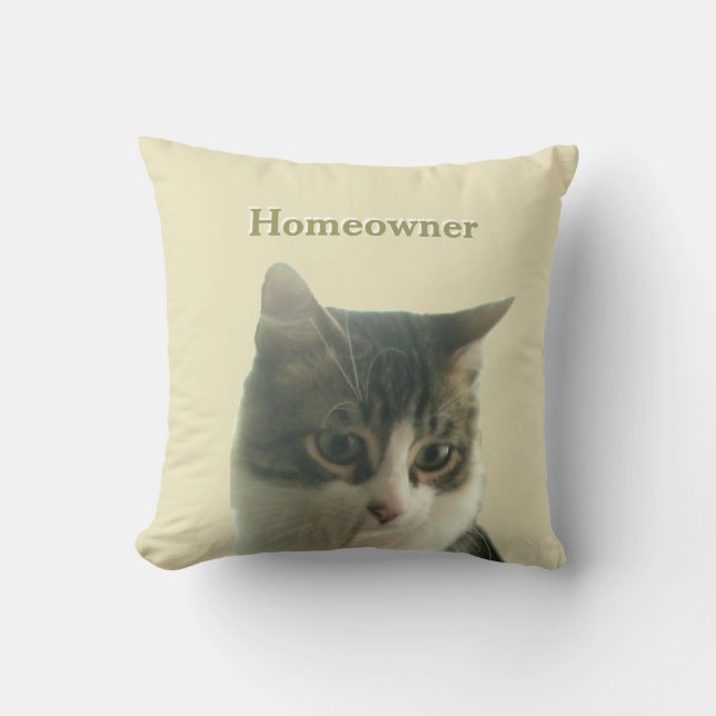 Custom Tabby Cat Photo on Light Beige Kissen (Vorderseite)