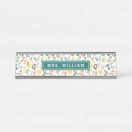 Custom Teacher Name Niedlich Dino Alphabet Muster Schreibtischnamensplakette