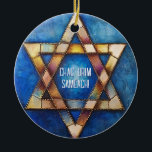 Custom text Happy Hanukkah ✡️, Star von David Keramik Ornament<br><div class="desc">Dieses reizvolle Hanukkah Keramik Umkreis-Ornament, genannt "Festival of Lights Harmony", ist eine perfekte Ergänzung zu Ihrem Urlaub Dekoration. Es ist ein wunderschön gestalteter Stern von David in einem Buntglasstil mit den Farbtönen Blau, Gold und Braun und schafft einen eleganten Mosaikeffekt. In der Mitte schrieben kühne weiße Briefe "CHAG URIM SAMEACH!",...</div>